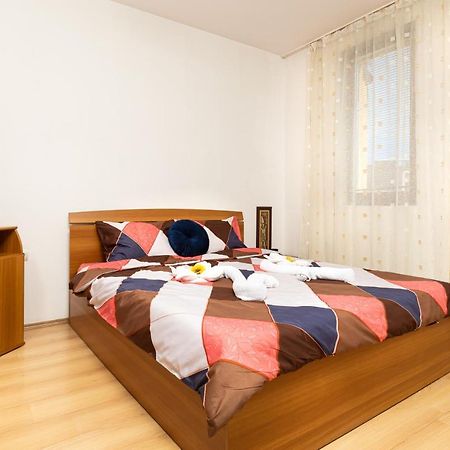 Lovely 1Bd Apartment Close To The Summer Theatre Plovdiv Ngoại thất bức ảnh
